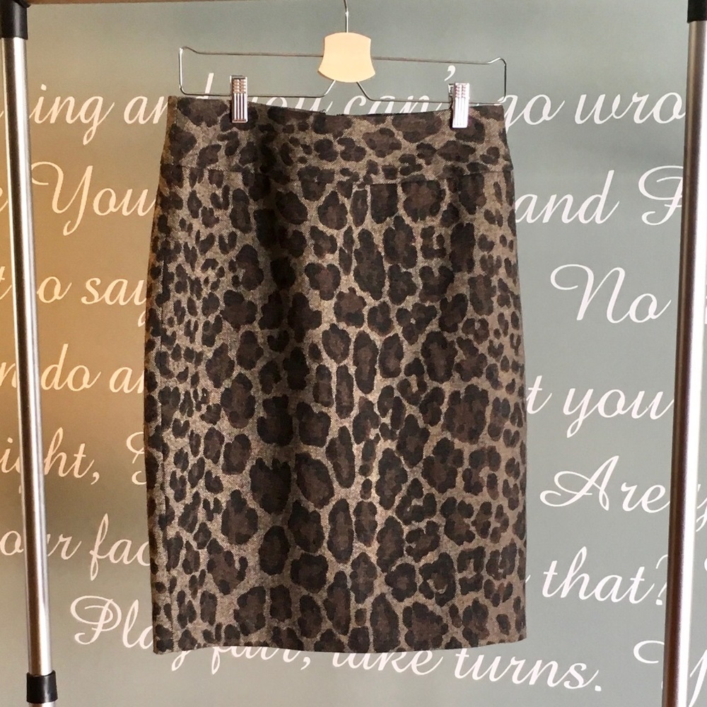 RAFAELLA STUDIO LEOPARD PRINT PENCIL SKIRT